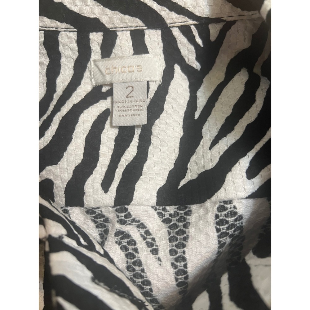 Chicos Zebra Print Jacket Black White Animal Print Button Front Size 2 - Picture 6 of 11